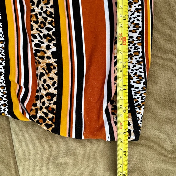 Leopard Romper - Picture 7 of 9